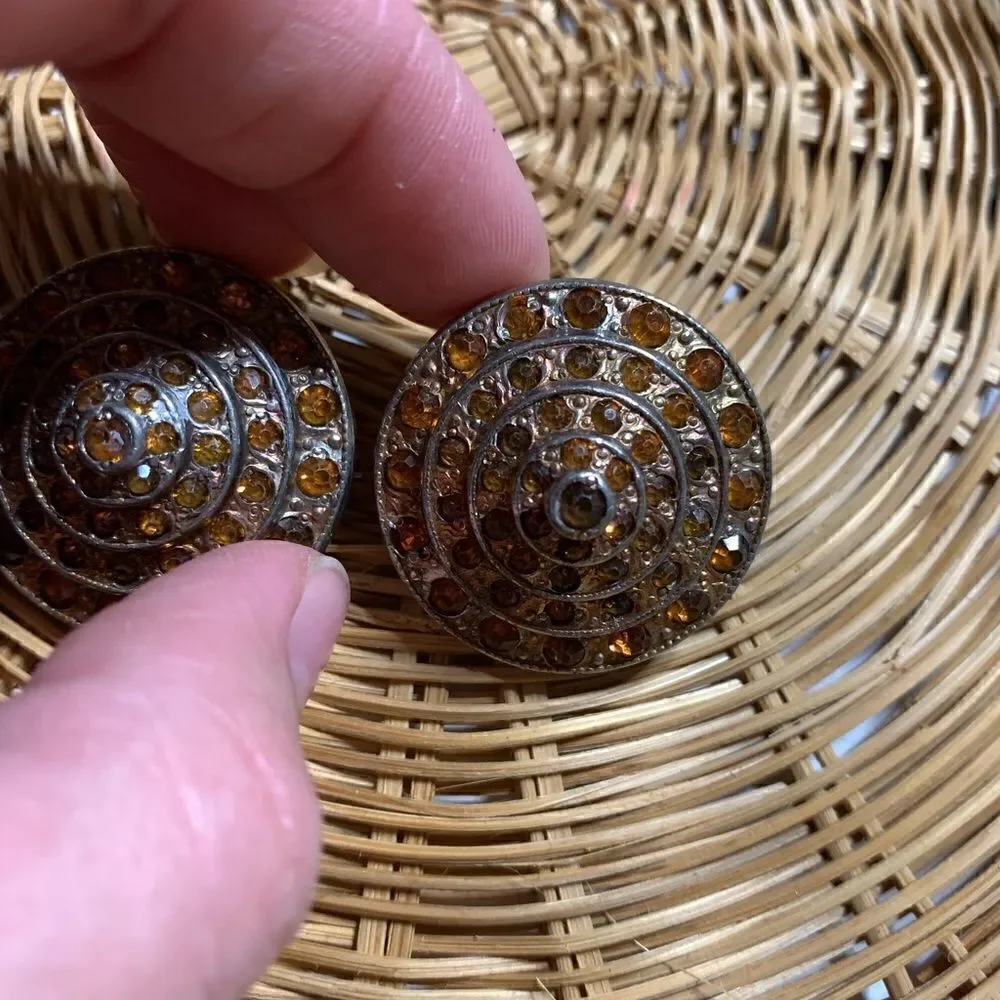 Vintage set of 2 circular orange/gold rhinestone brooches